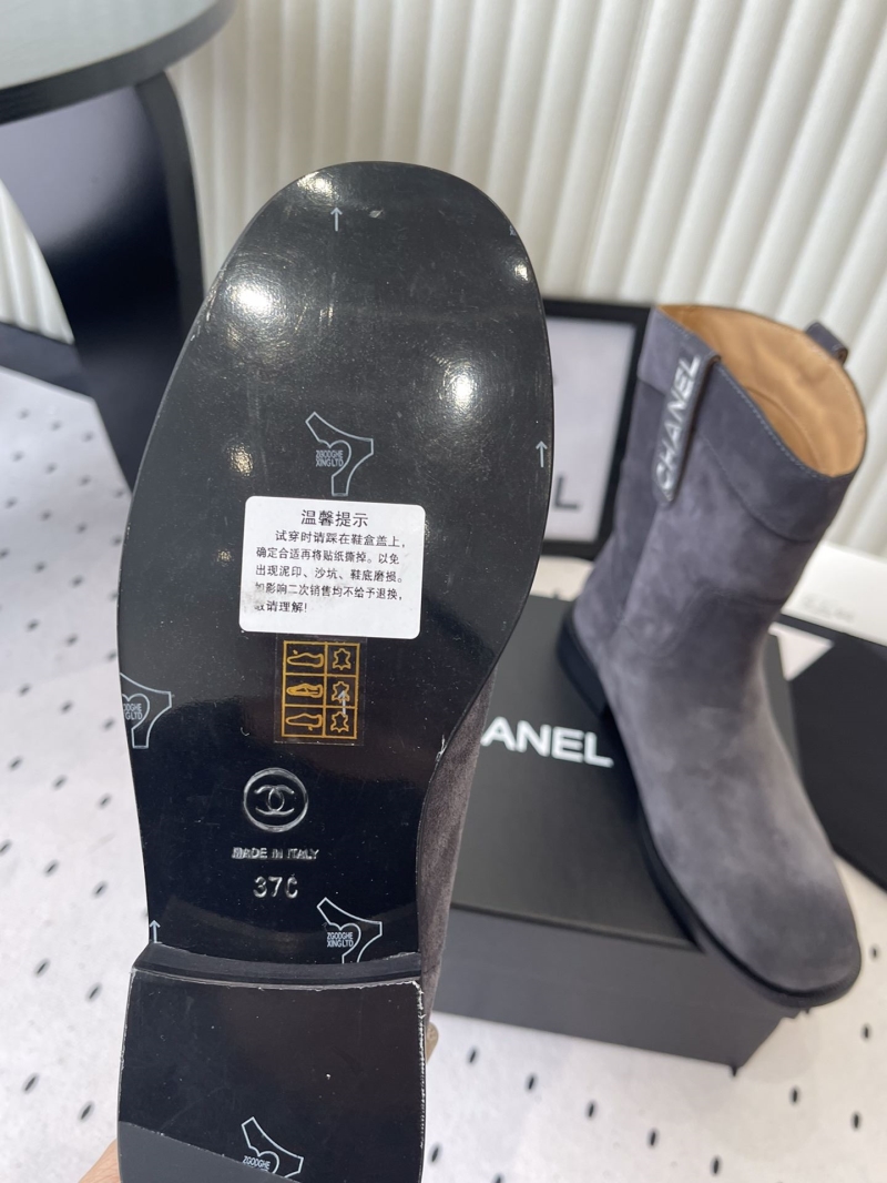 Ch**el boots